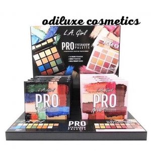 Beauty Treats Perfect Escape 16 Eyeshadows 4 Face Highlights (US)